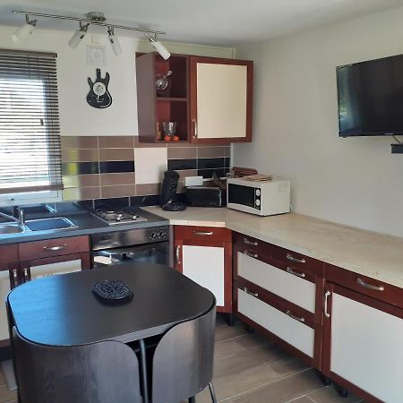 Petite Maison Chalet A 100 M De La Petite Mer De Gavres Riantec ภายนอก รูปภาพ