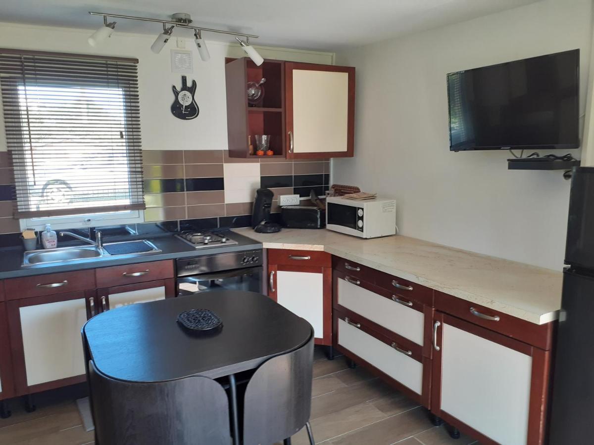 Petite Maison Chalet A 100 M De La Petite Mer De Gavres Riantec ภายนอก รูปภาพ